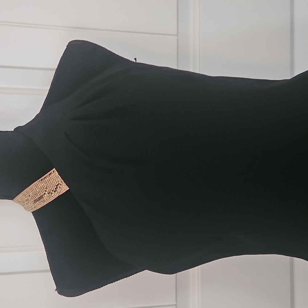 Gillia Black One Shoulder Sheath Dress